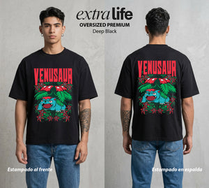 El Mundo Entrenador | La Flor Final #03569 - Playera Oversized Premium | Deep Black - Foto en modelo