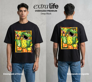 El Mundo Entrenador | La Planta Carnivora #03570 - Playera Oversized Premium | Deep Black - Foto en modelo