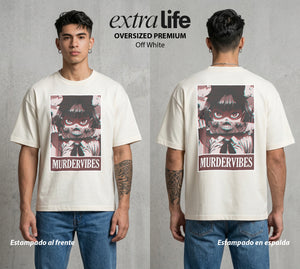 La Noche de la Calabaza | Las Vibraciones del Mal #03591 - Playera Oversized Premium | Off White - Foto en modelo