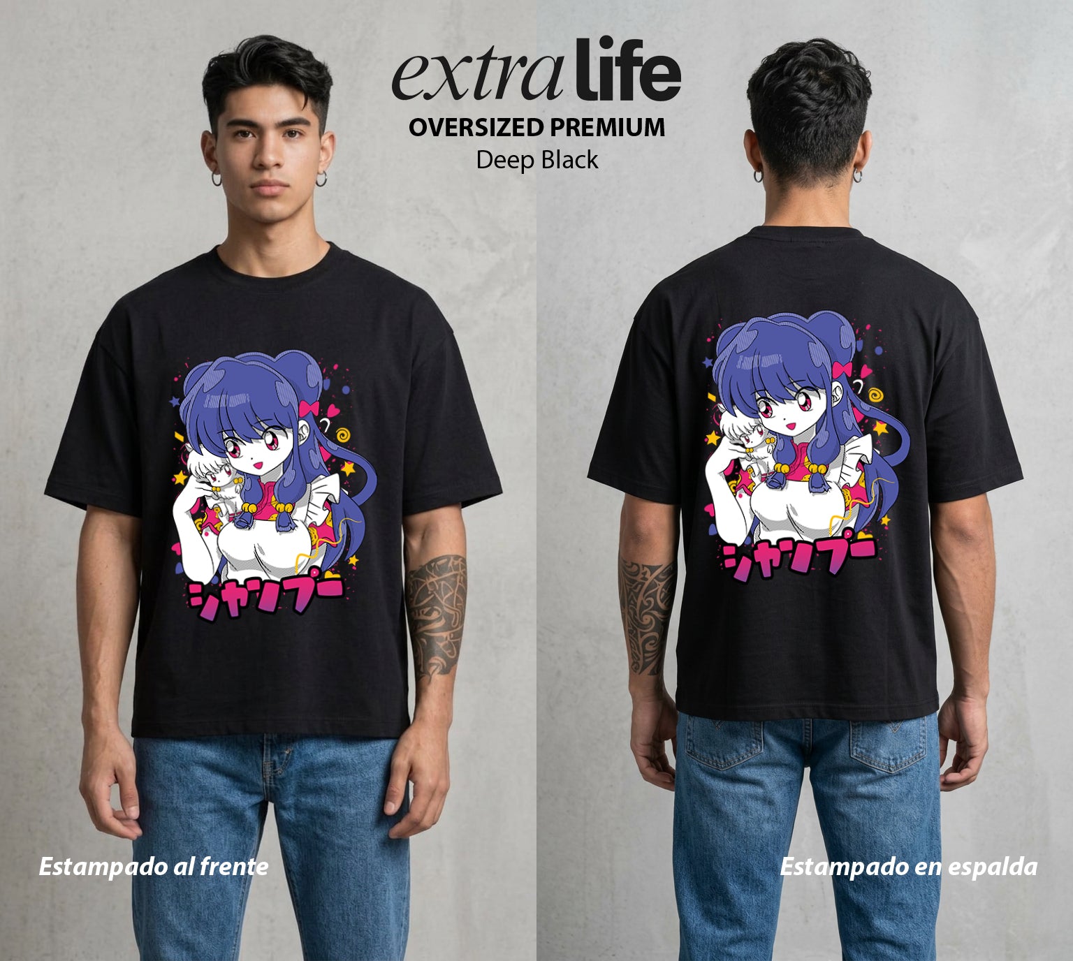 El Dojo del Caos | La China del Cafe #03611 - Playera Oversized Premium | Deep Black - Foto en modelo