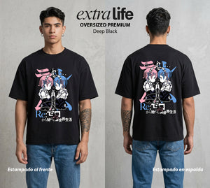 El Regreso del Tiempo | La Dama del Servicio #03614 - Playera Oversized Premium | Deep Black - Foto en modelo