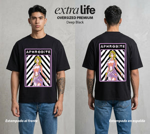 El Torneo de los Dioses | La Diosa del Amor #03625 - Playera Oversized Premium | Deep Black - Foto en modelo