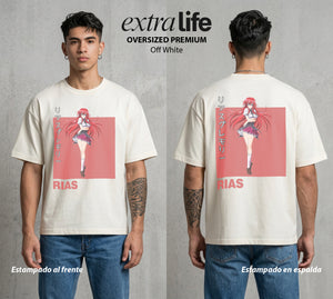 El Club del Diablo | La Reina del Diablo #03672 - Playera Oversized Premium | Off White - Foto en modelo