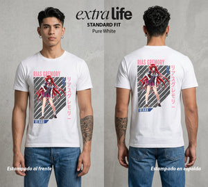 El Club del Diablo | La Señora del Gremio #03690 - Playera Standard Fit | Pure White - Foto en modelo