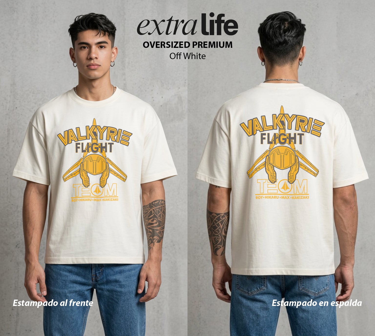 La Cancion del Cosmos | El Vuelo del Valkyrie #03709 - Playera Oversized Premium | Off White - Foto en modelo