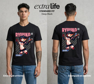 Las Agujas del Destino | El Kamui del Bien #03719 - Playera Standard Fit | Deep Black - Foto en modelo