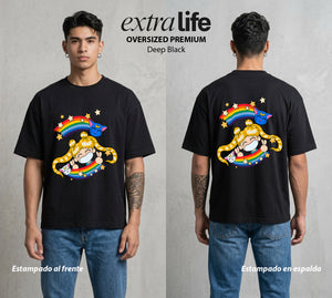 Las Guerreras del Cosmos | La Guerrera del Bien #03747 - Playera Oversized Premium | Deep Black - Foto en modelo