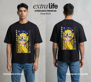 Los Caballeros del Cosmos | El Pegaso del Bien #03799 - Playera Oversized Premium | Deep Black - Foto en modelo