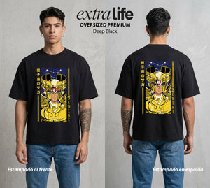 Los Caballeros del Cosmos | El Meteor del Cosmos #03817 - Playera Oversized Premium | Deep Black - Foto en modelo