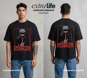 El Arte de las Maldiciones | El Infinito del Bien #03903 - Playera Oversized Premium | Deep Black - Foto en modelo