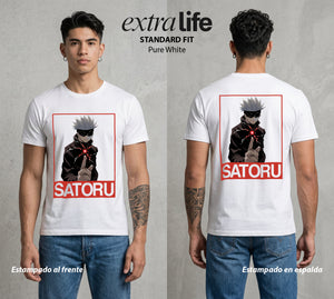 El Arte de las Maldiciones | El Infinito del Bien #03903 - Playera Standard Fit | Pure White - Foto en modelo