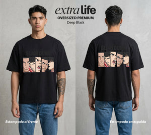 La Cancha del Destino | El Equipo del Bien #04022 - Playera Oversized Premium | Deep Black - Foto en modelo