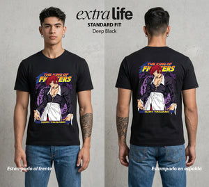 El Torneo del Rey | La Llama del Yagami #04040 - Playera Standard Fit | Deep Black - Foto en modelo