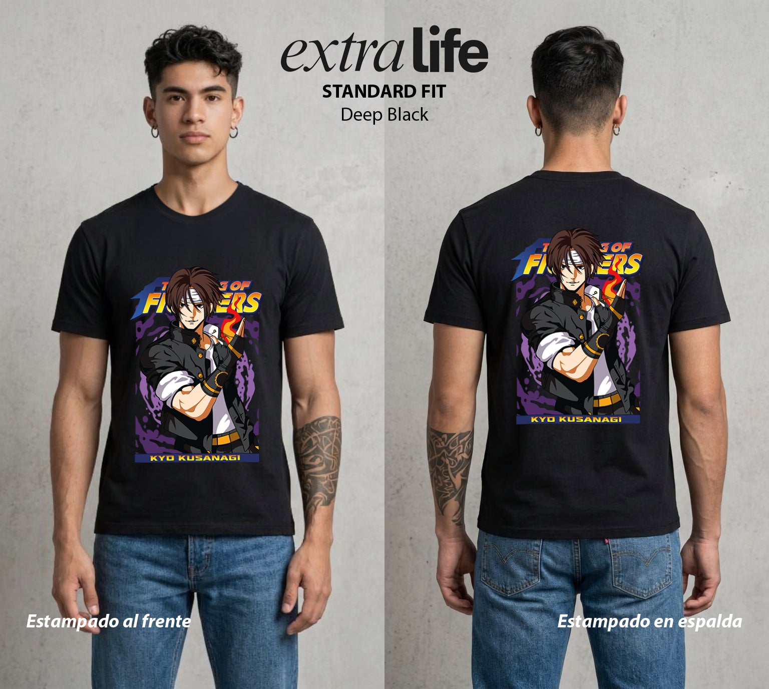 El Torneo del Rey | La Llama del Kusanagi #04041 - Playera Standard Fit | Deep Black - Foto en modelo