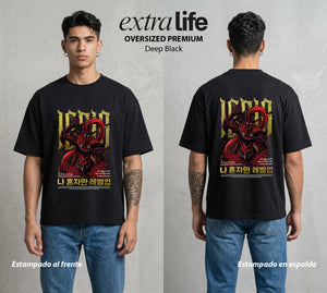 El Cazador Solitario | La Lealtad del Bien #04045 - Playera Oversized Premium | Deep Black - Foto en modelo