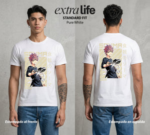 La Batalla de los Sabores | El Sabor del Duelo #04086 - Playera Standard Fit | Pure White - Foto en modelo