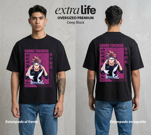 La Batalla de los Sabores | El Sabor del Duelo #04092 - Playera Oversized Premium | Deep Black - Foto en modelo