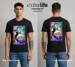 El Estudio del Viento | Los del Baño #04104 - Playera Standard Fit | Deep Black - Foto en modelo