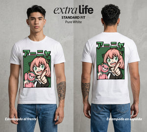 Familia de Operativos | La Espia del Jardin #04124 - Playera Standard Fit | Pure White - Foto en modelo