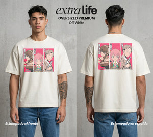 Familia de Operativos | La Familia del Secreto #04158 - Playera Oversized Premium | Off White - Foto en modelo