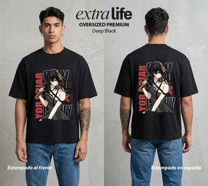 Familia de Operativos | La Asesina con Corazon #04178 - Playera Oversized Premium | Deep Black - Foto en modelo