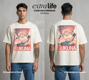 El Arte de las Maldiciones | El Caos Incarnado #04214 - Playera Oversized Premium | Off White - Foto en modelo