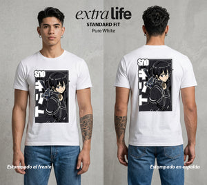 El Mundo Virtual | El Espadachin del Mundo Virtual #04255 - Playera Standard Fit | Pure White - Foto en modelo