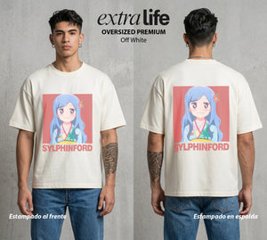 La Doble Vida | La Rival del Bien #04256 - Playera Oversized Premium | Off White - Foto en modelo