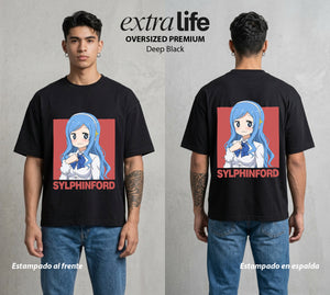 La Doble Vida | La Extranjera del Grupo #04257 - Playera Oversized Premium | Deep Black - Foto en modelo