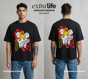 La Granja Prometida | Los Niños del Bien #04318 - Playera Oversized Premium | Deep Black - Foto en modelo