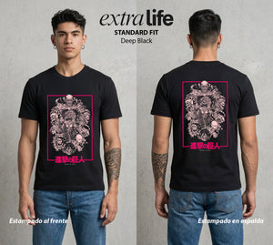 Mas Alla del Muro | Los Colosos del Bien #04332 - Playera Standard Fit | Deep Black - Foto en modelo