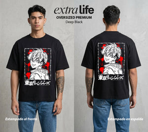 Pandillas del Tiempo | La Lealtad del Colmillo #04368 - Playera Oversized Premium | Deep Black - Foto en modelo