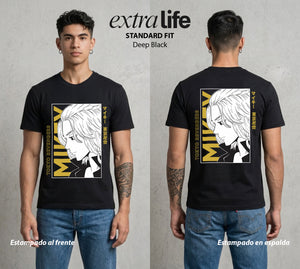 Pandillas del Tiempo | El Lider del Toman #04394 - Playera Standard Fit | Deep Black - Foto en modelo