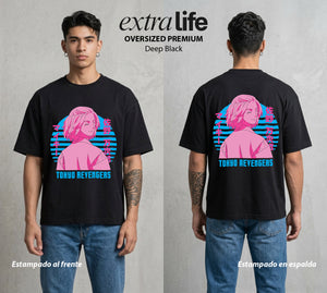 Pandillas del Tiempo | El Mas Peligroso del Toman #04399 - Playera Oversized Premium | Deep Black - Foto en modelo