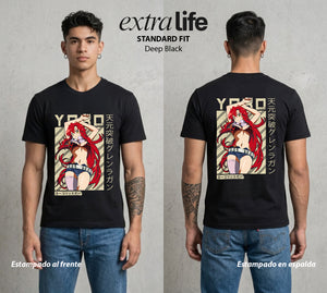 Mas Alla del Cielo | La Guerrera del Futuro #04470 - Playera Standard Fit | Deep Black - Foto en modelo
