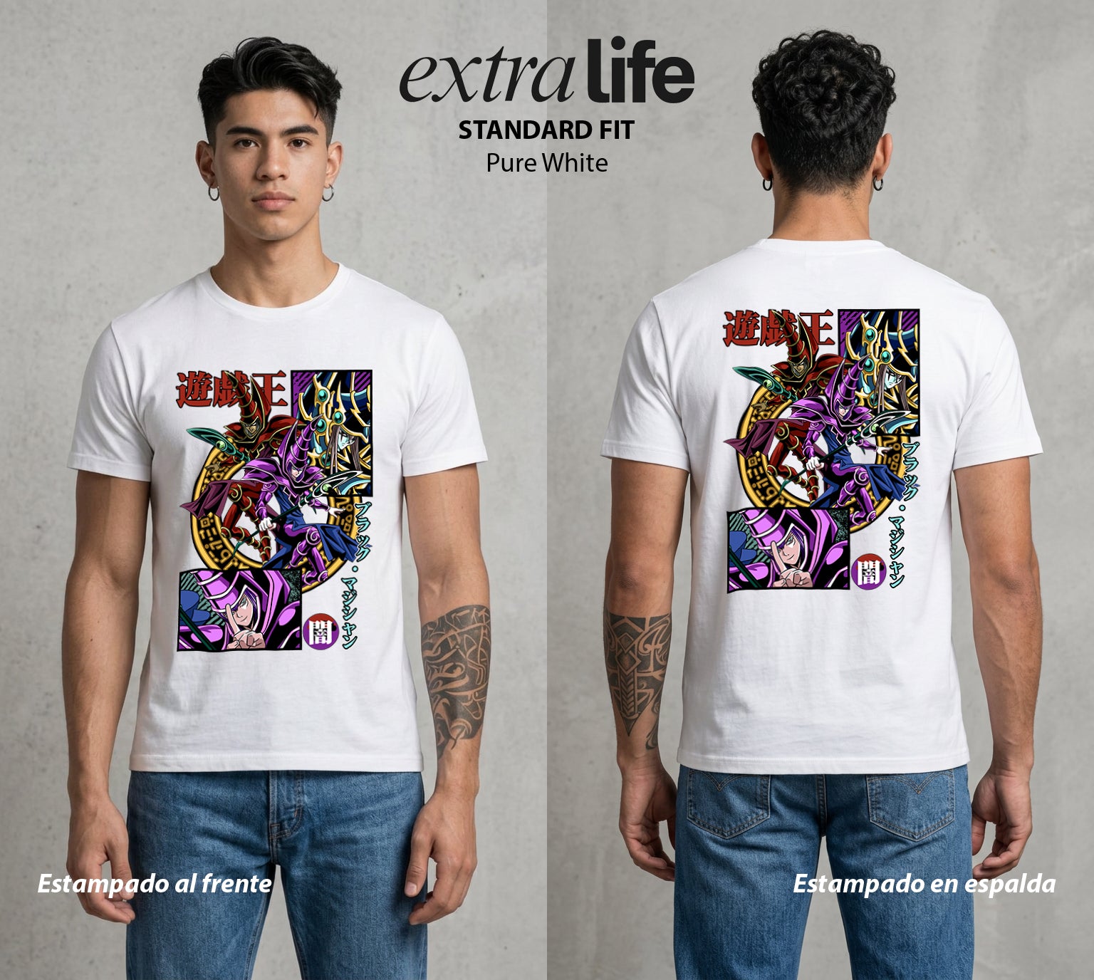 El Duelo del Destino | El Duelo del Faraon #04486 - Playera Standard Fit | Pure White - Foto en modelo