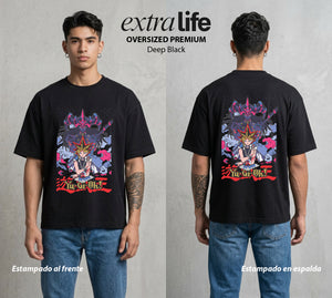 El Duelo del Destino | El Duelo del Faraon #04503 - Playera Oversized Premium | Deep Black - Foto en modelo