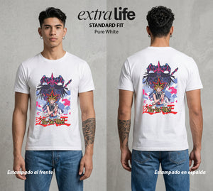 El Duelo del Destino | El Duelo del Faraon #04503 - Playera Standard Fit | Pure White - Foto en modelo