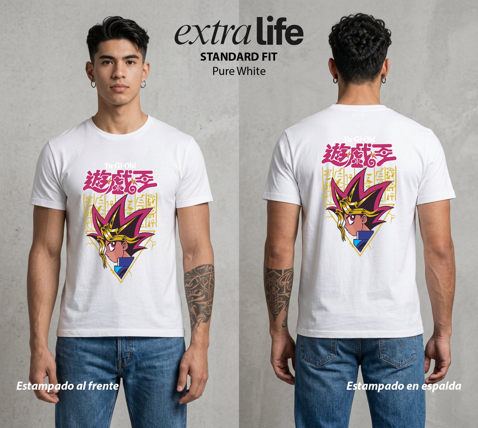 El Duelo del Destino | El Faraon del Duelo #04506 - Playera Standard Fit | Pure White - Foto en modelo