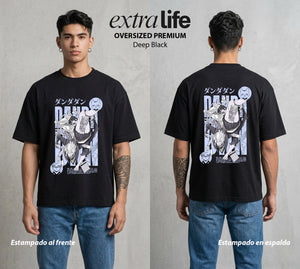 Lo Paranormal Cotidiano | El Amor Paranormal #04580 - Playera Oversized Premium | Deep Black - Foto en modelo