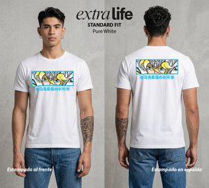 Los Caballeros del Cosmos | Aurora del Norte #04587 - Playera Standard Fit | Pure White - Foto en modelo