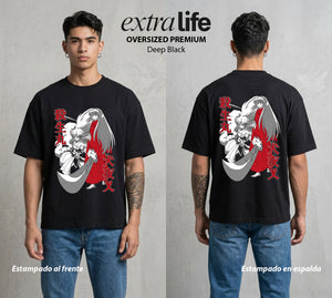 El Fragmento del Tiempo | Colmillo de Media Luna #04589 - Playera Oversized Premium | Deep Black - Foto en modelo