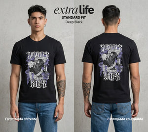 El Arte de las Maldiciones | Asesino Sin Maldición #04593 - Playera Standard Fit | Deep Black - Foto en modelo