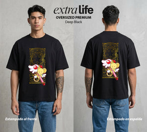Las Cartas del Viento | Magia de Cereza #04660 - Playera Oversized Premium | Deep Black - Foto en modelo