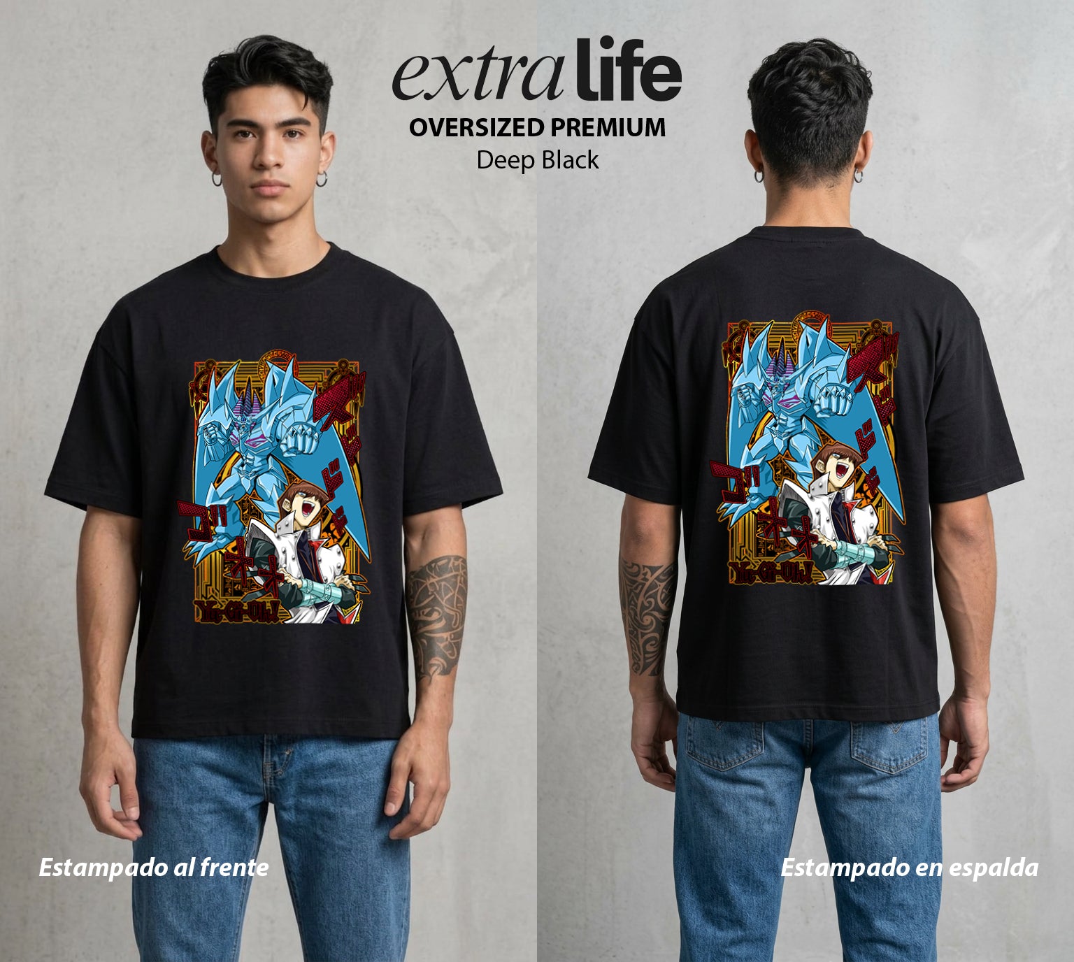 El Duelo de los Destinos | Dios del Tormento #04688 - Playera Oversized Premium | Deep Black - Foto en modelo