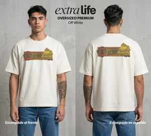 El Duelo de los Destinos | Dios Dorado del Ra #04691 - Playera Oversized Premium | Off White - Foto en modelo