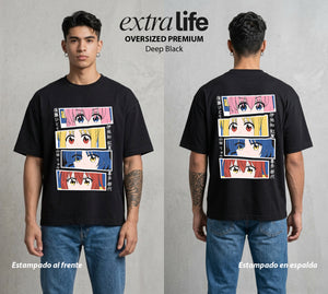 Del Cuarto al Escenario | Guitarra Tímida I #04732 - Playera Oversized Premium | Deep Black - Foto en modelo