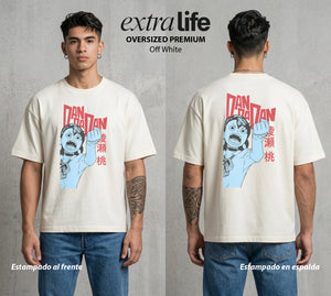 Lo Paranormal Cotidiano | Chica de los Espíritus I #04751 - Playera Oversized Premium | Off White - Foto en modelo