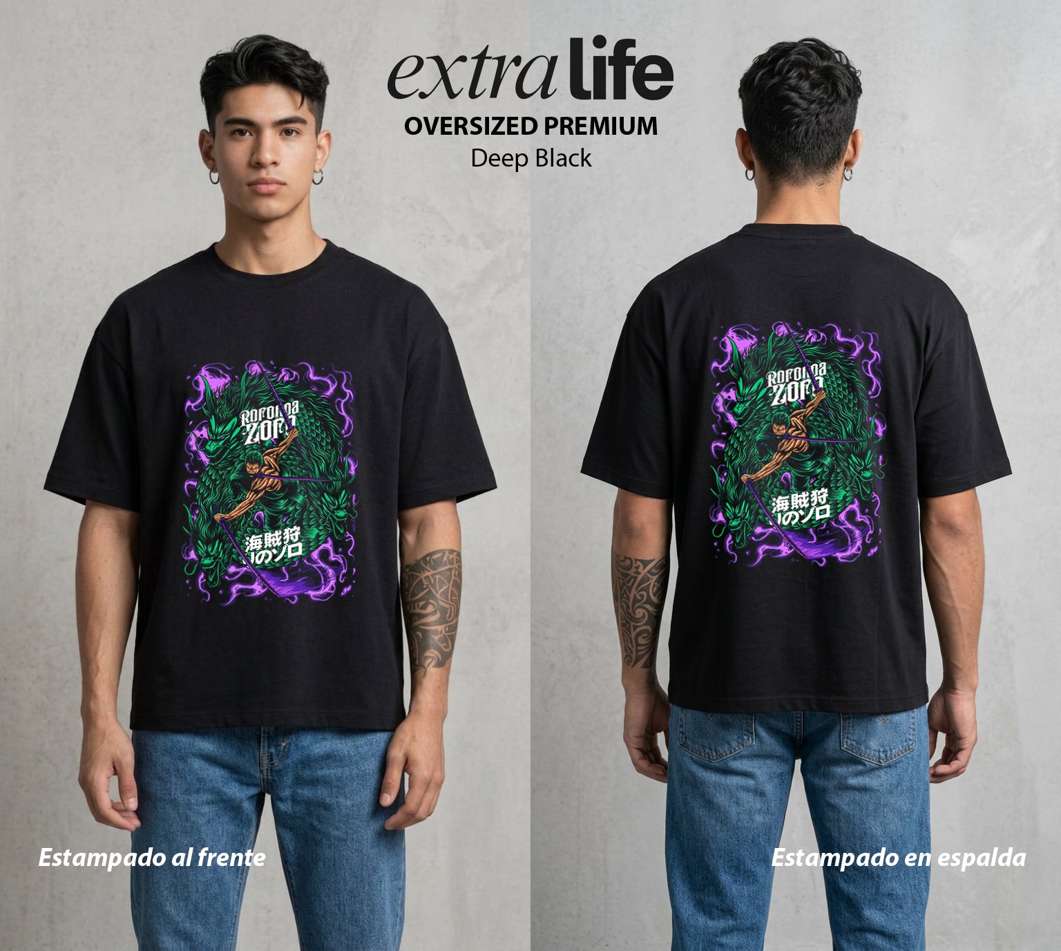 Mar de los Piratas | Tres Espadas I #04809 - Playera Oversized Premium | Deep Black - Foto en modelo