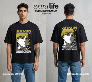 Mas Alla del Muro | El Estratega del Muro #04823 - Playera Oversized Premium | Deep Black - Foto en modelo